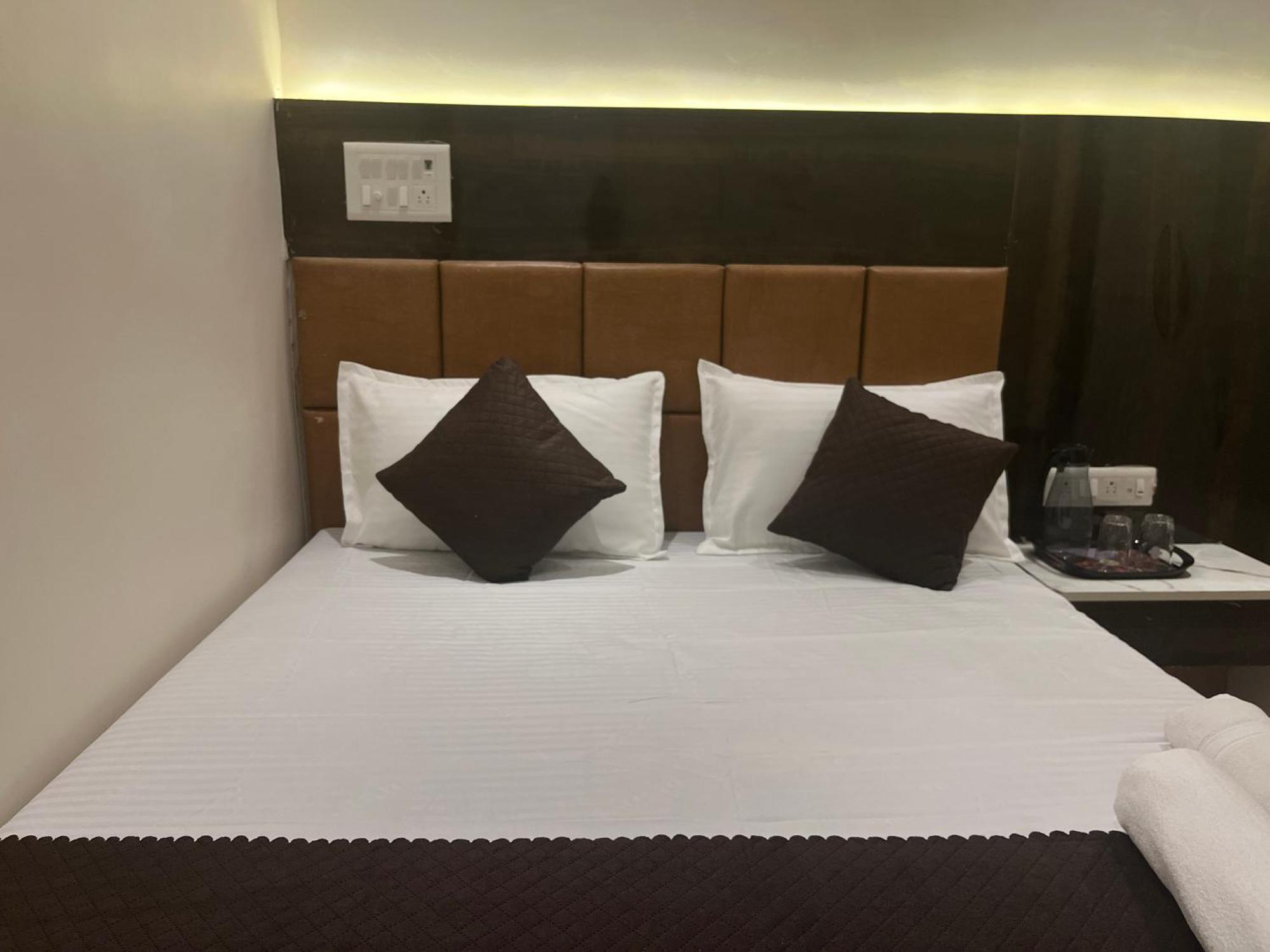 Hotel Powai Palace Mumbai Dış mekan fotoğraf